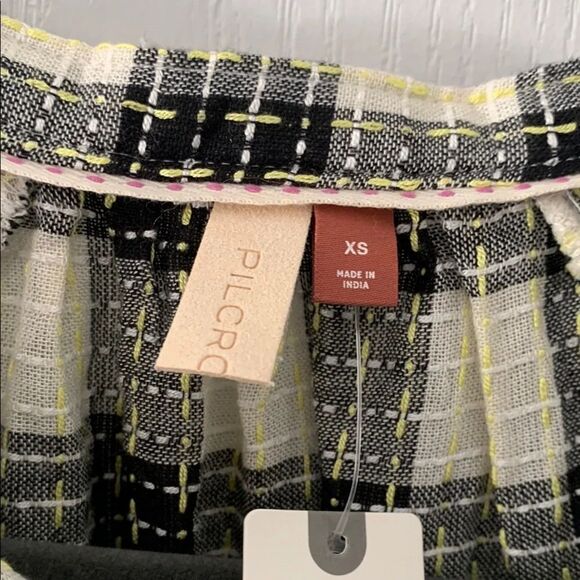 Anthropologie Pilcro‎  Black and White Cuffed Sleeve Blouse - Picture 4 of 8